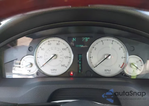 2005 Chrysler 300 Touring from USA, damaged, VIN 2C3JA53G75H152498